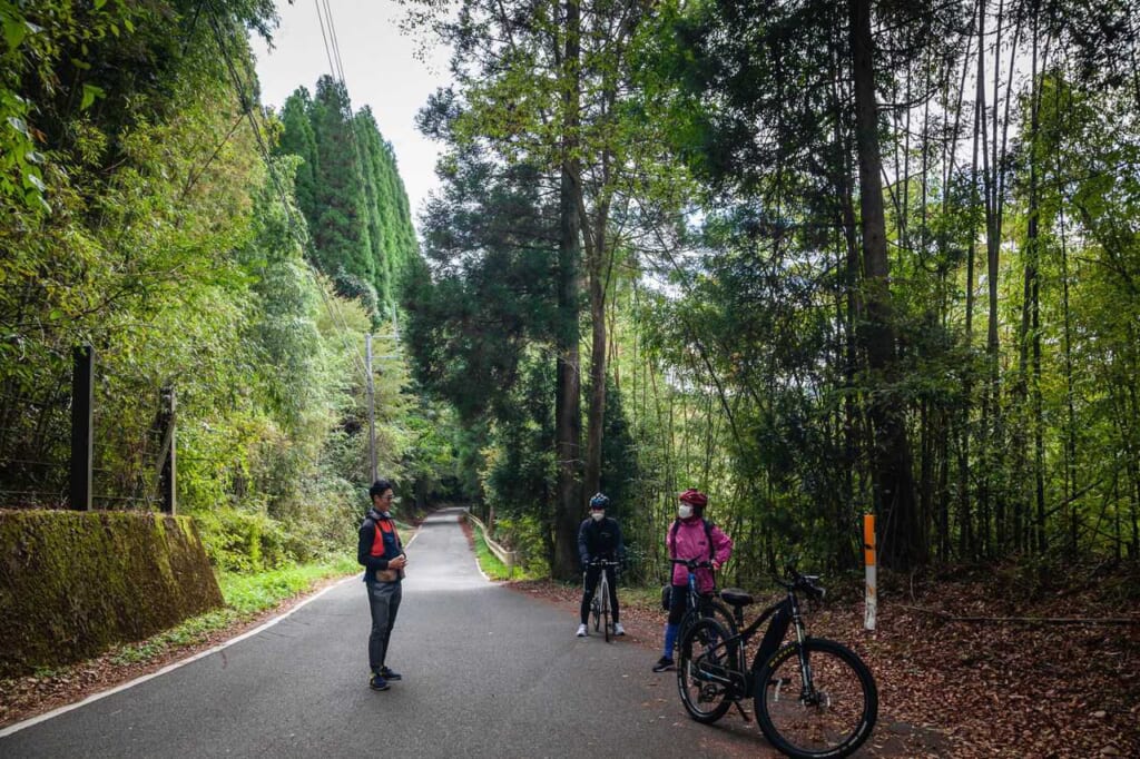 Circuit à vélo dans la région d'Aso-Kuju au Japon