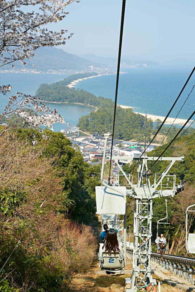 Vue sur Amanohashidate depuis le télésiège