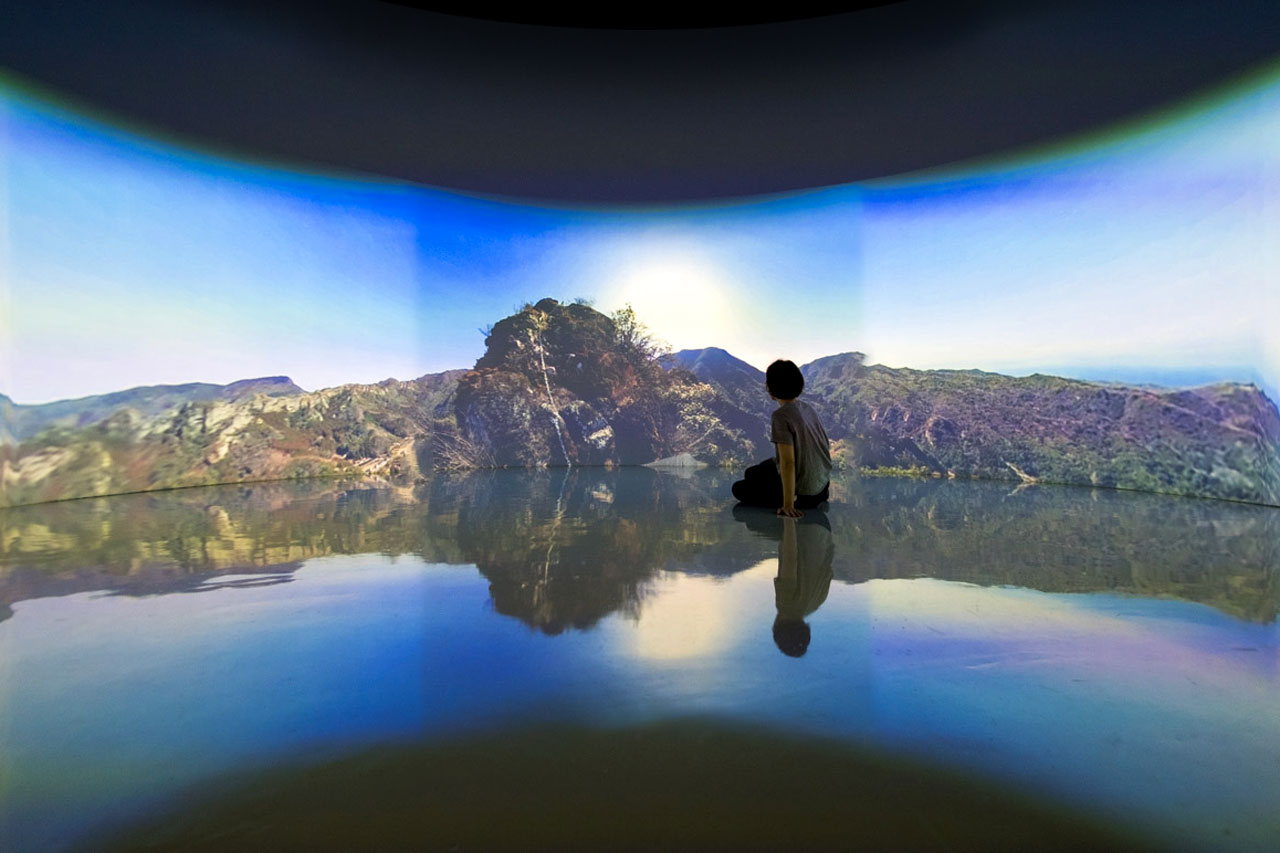 Le musée organise des projections spéciales les jours de pleine lune et de croissant de lune dans la salle de la forêt et de la mer.