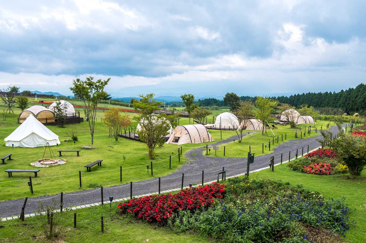 Camping Hana to Hoshi au Parc floral de Kuju