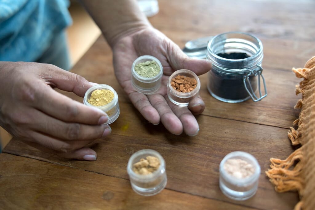 teintures naturelles en poudre