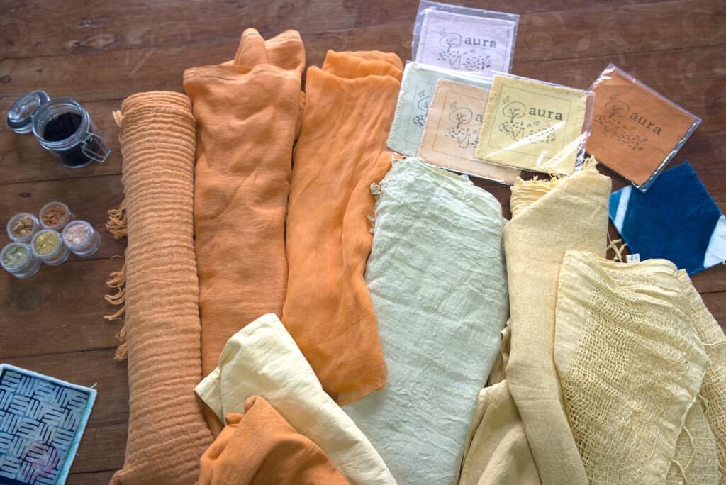 textiles teintes en couleurs naturelles botaniques