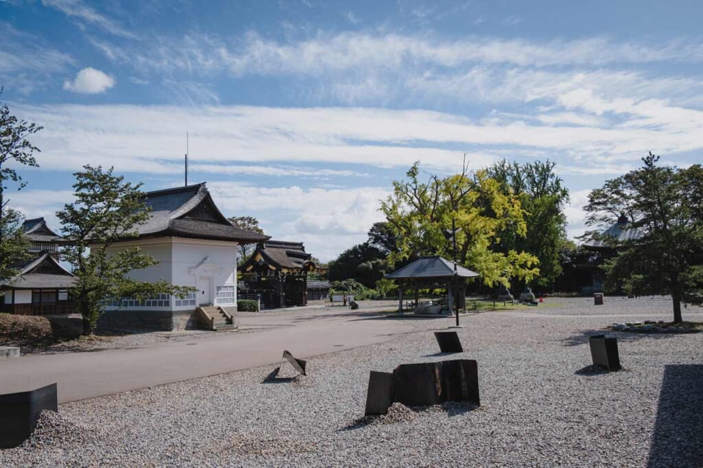Divers bâtiments du temple Shoko-ji à Takaoka