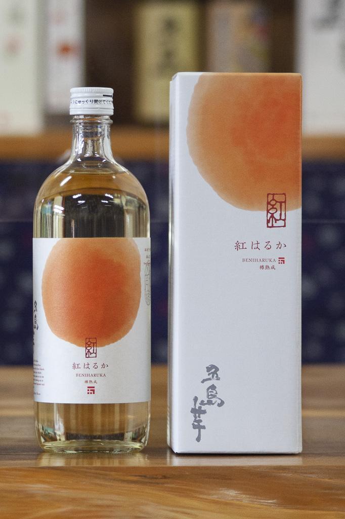 Bouteille de shochu japonais à base de patate douce