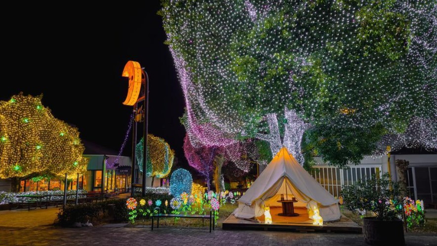 Spectacle nocturne au Parc Tokinosumika