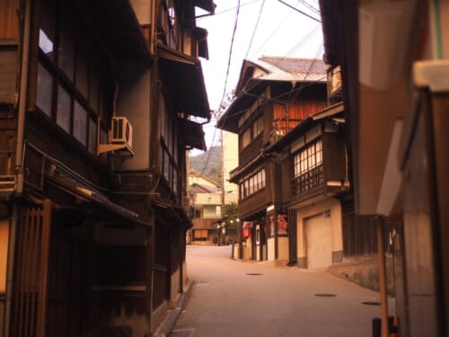 De Kobe à Arima Onsen : eau pure et eau thermale