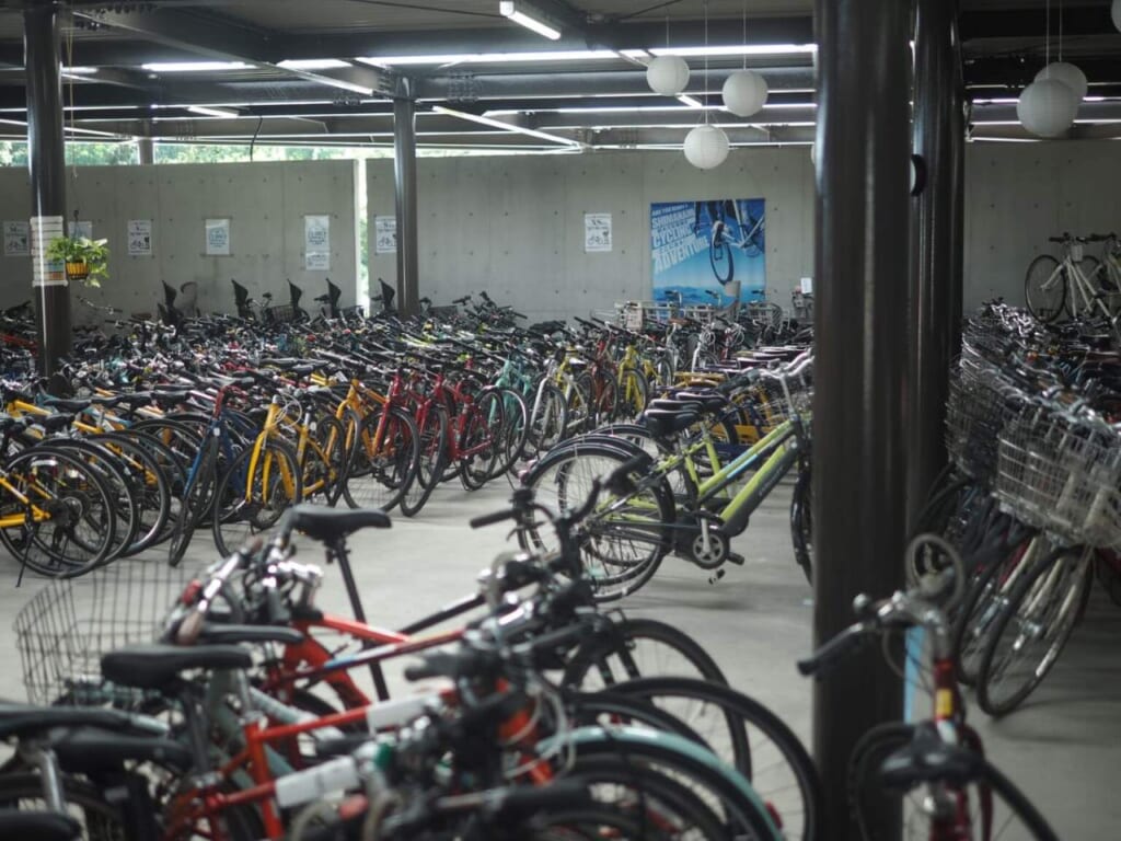 hangar à vélos