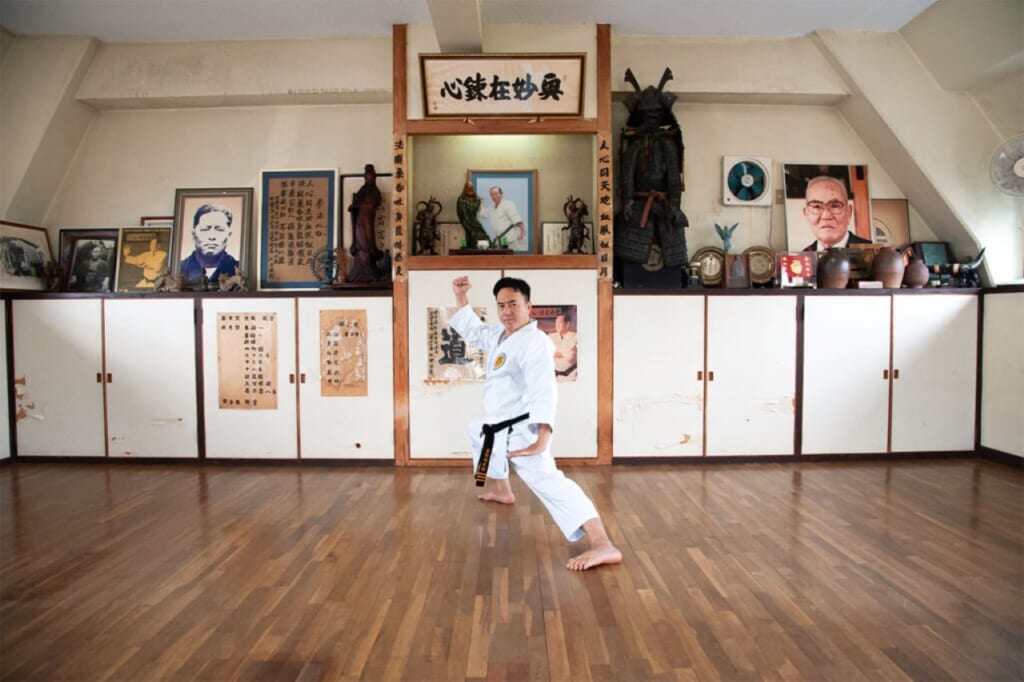 Yagi Akihito au Yagi Dojo à Naha