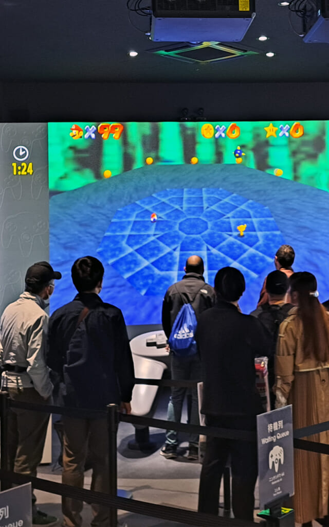 Jouer à Mario 64 avec une grande manette