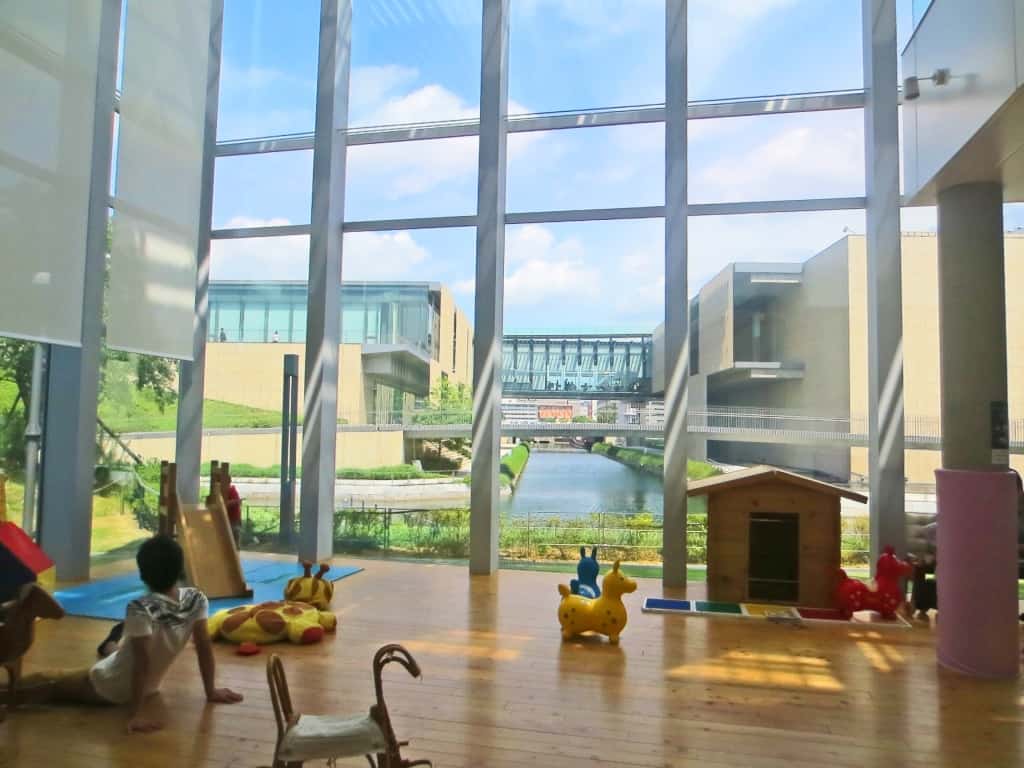 Dejima Kodomo Kaikan: arquitectura al servicio de los niños