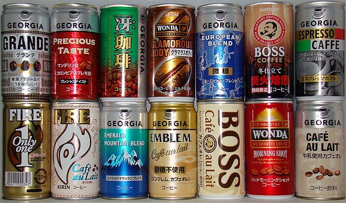latas de café japonés