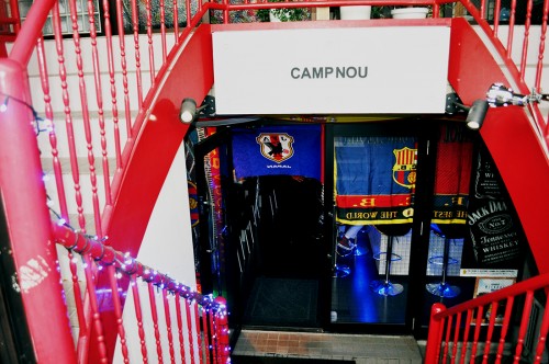 Bar Camp Nou del barrio de Ota, en Tokio