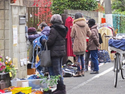 Mercadillo de segunda mano en Japón.