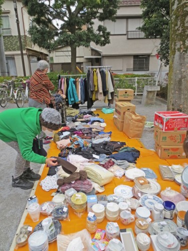 Mercado de segunda mano japonés.