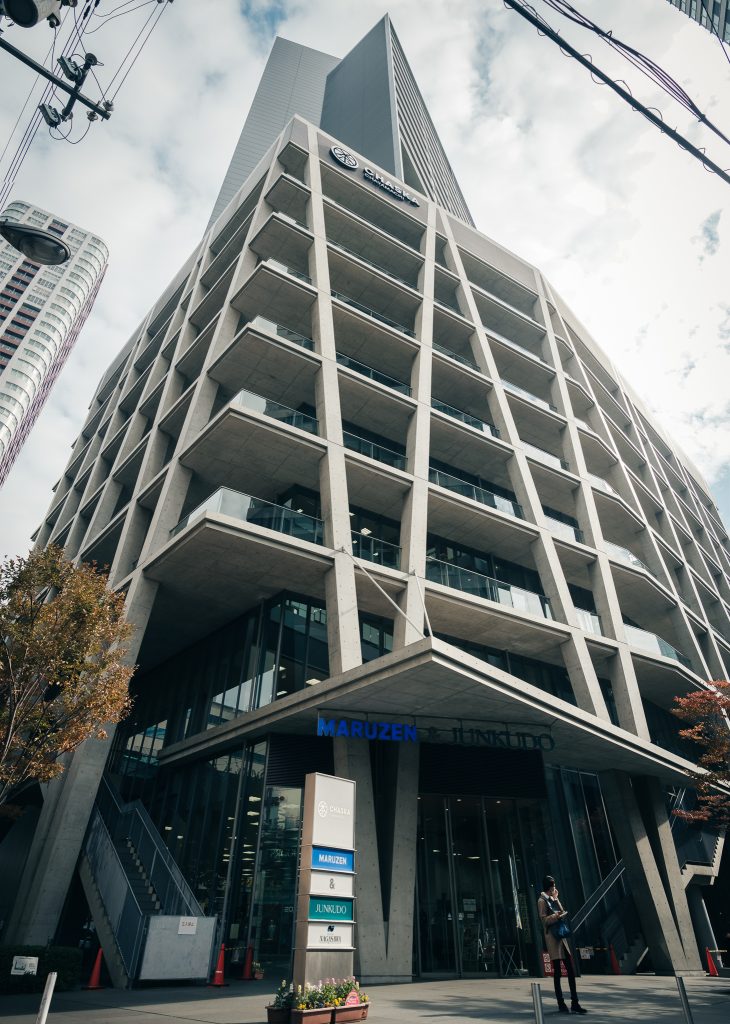 El complejo Chaska Chayamachi de Tadao Ando, Osaka, Japón.
