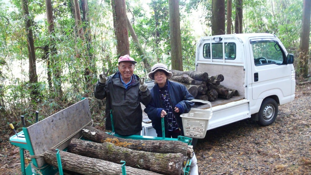  la pareja de anfitriones en Kitsuki
