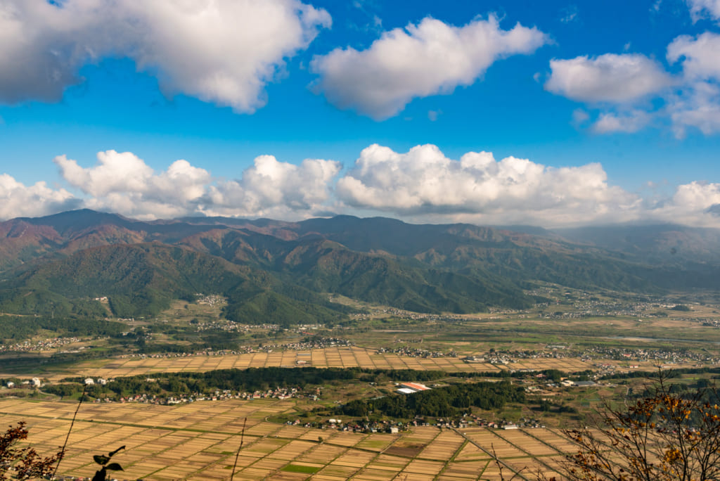 Las vistas del valle de Iiyama desde las alturas