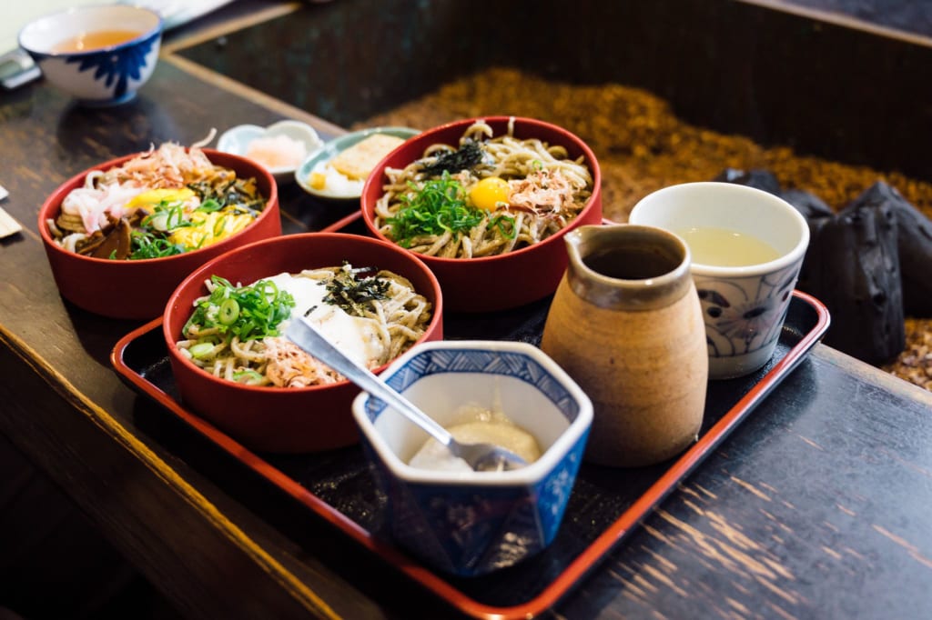 Una  comida con soba en el Funatsu soba