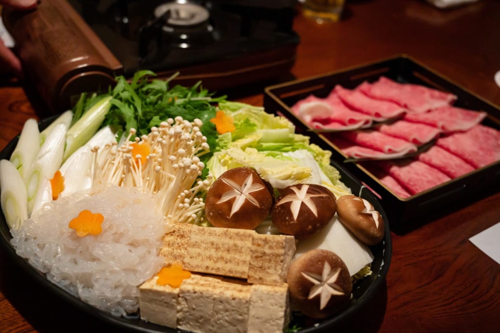 Cena en el ryokan Tomoe-an