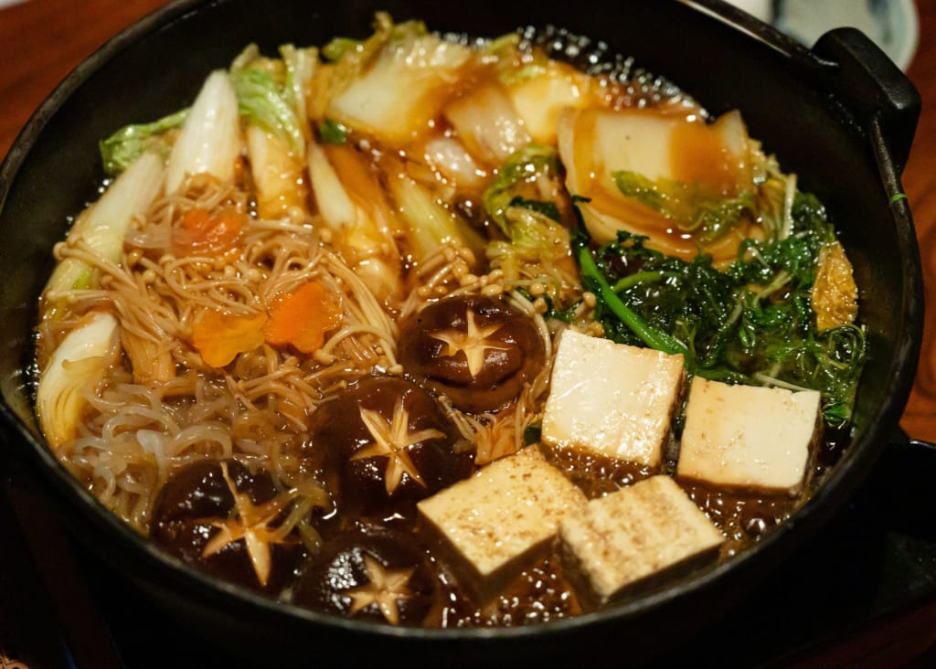 Cena en el ryokan Tomoe-an