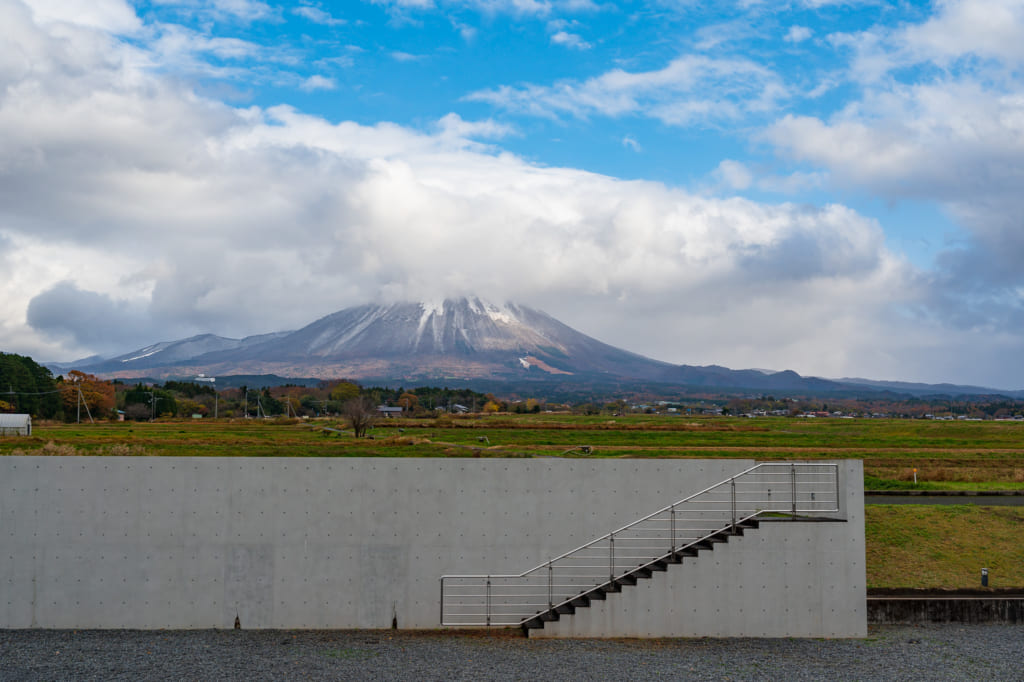 La vista exterior del Mt Daisen desde el museo