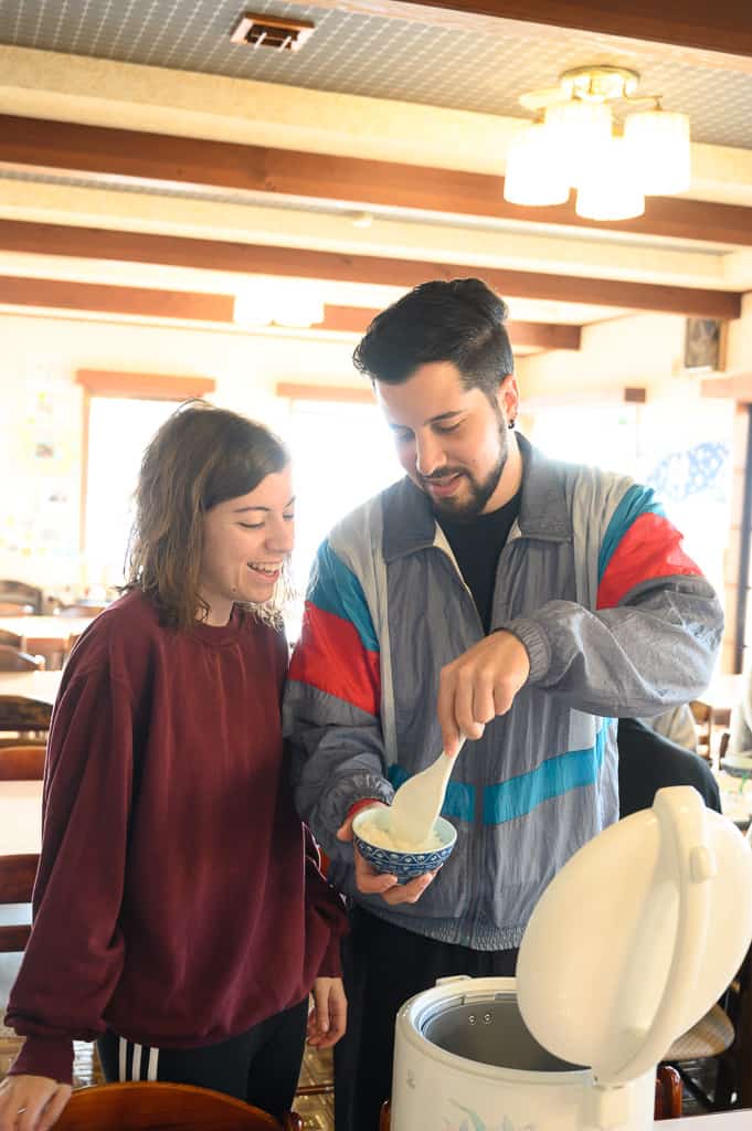 Desayunando en el Flora Togari