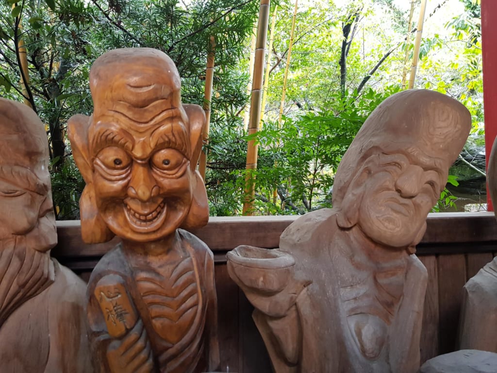 Fudoki no Oka Mantra en la ciudad de Matsuyama. Reúne los 88 deidades que los peregrinos visitan.