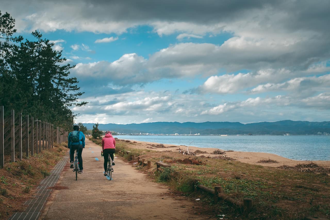 Tour en bicicleta por la hermosa Bahía de Toyama