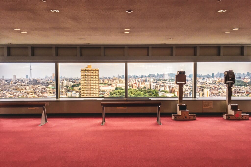 Mirador en el 17 piso de Hokutopia