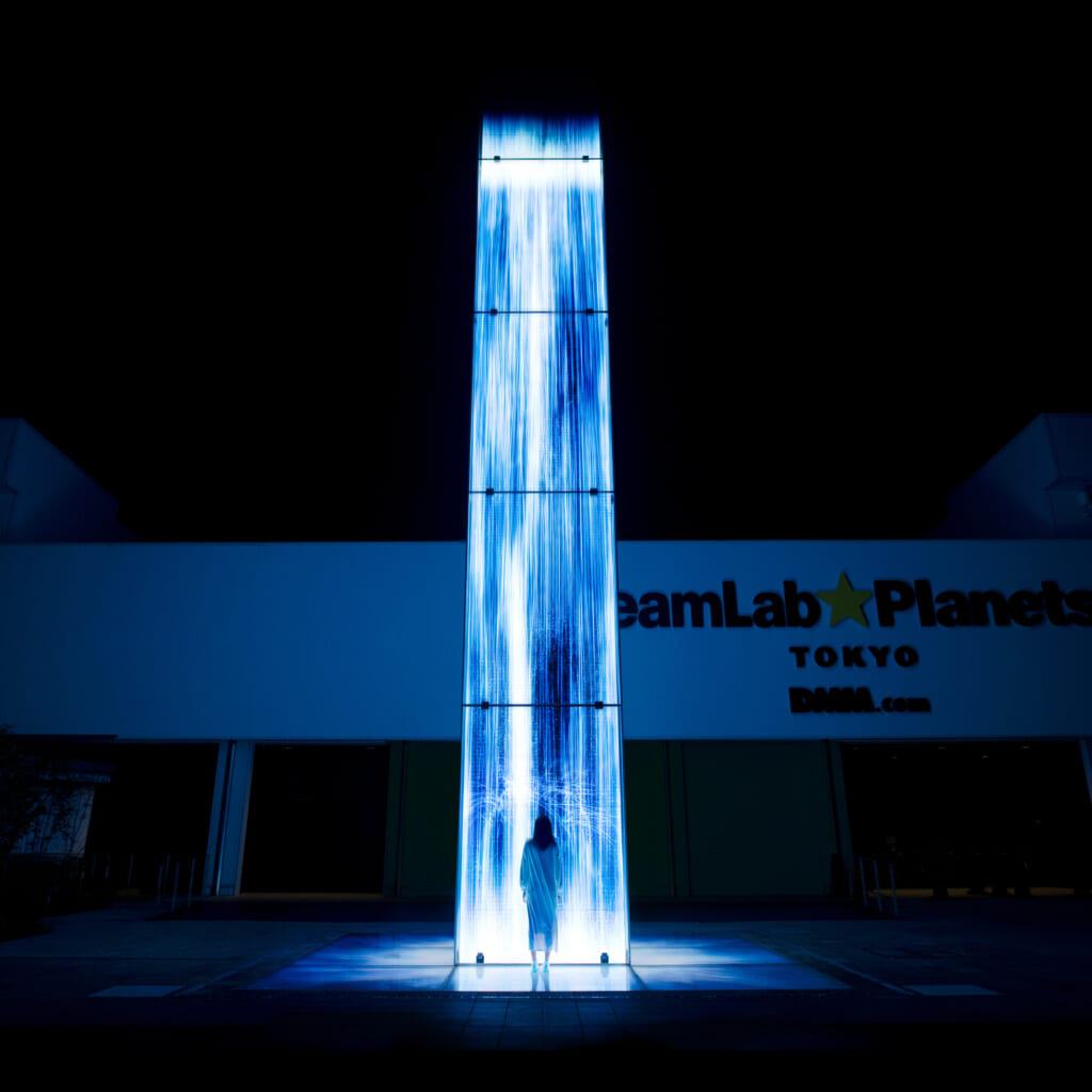 nueva obra de arte de teamLab planets