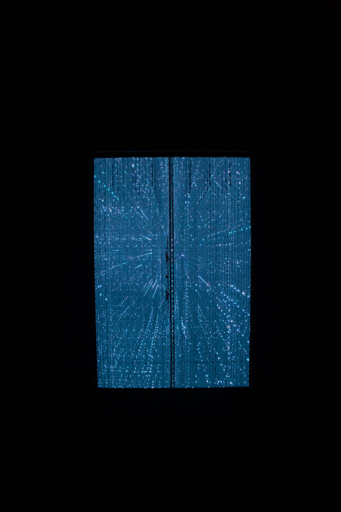 puerta a un universo de cristales de luz