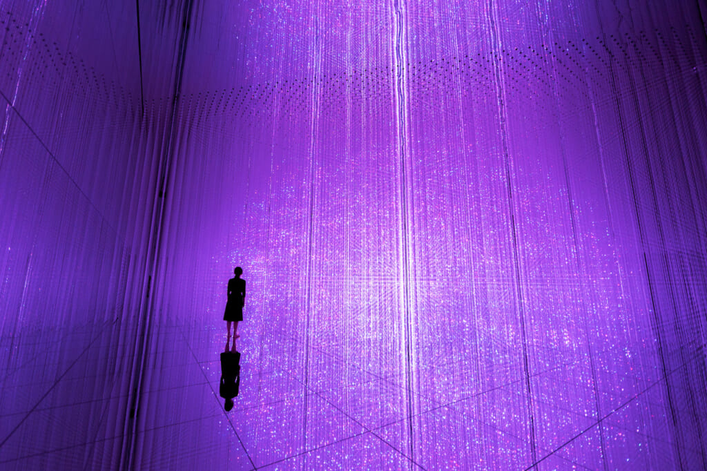 La impresionante exhibición The Infinite Crystal Universe