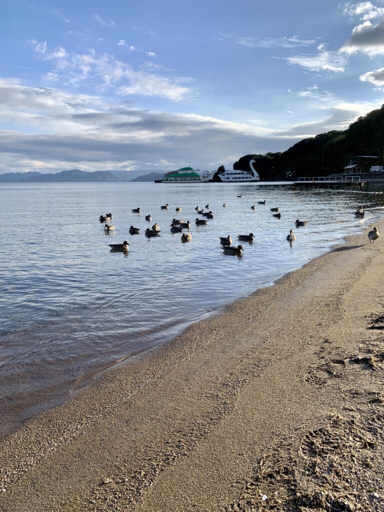 Lago Inawashiro, parte de la Ruta del Diamante