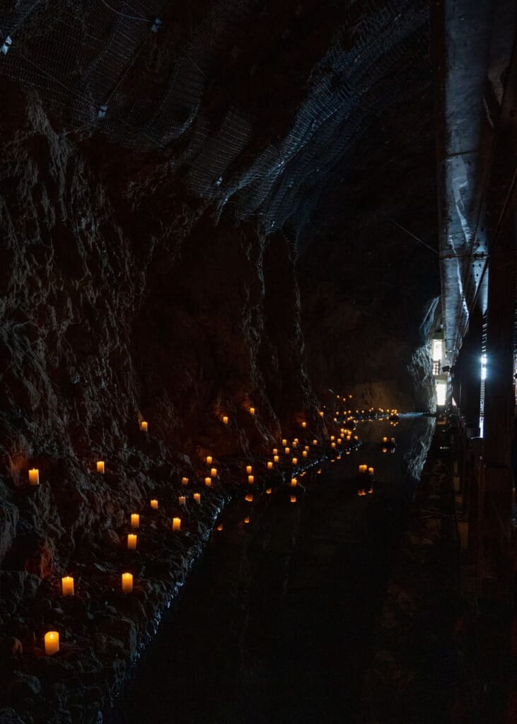 Gran cueva que alberga misterios antiguos