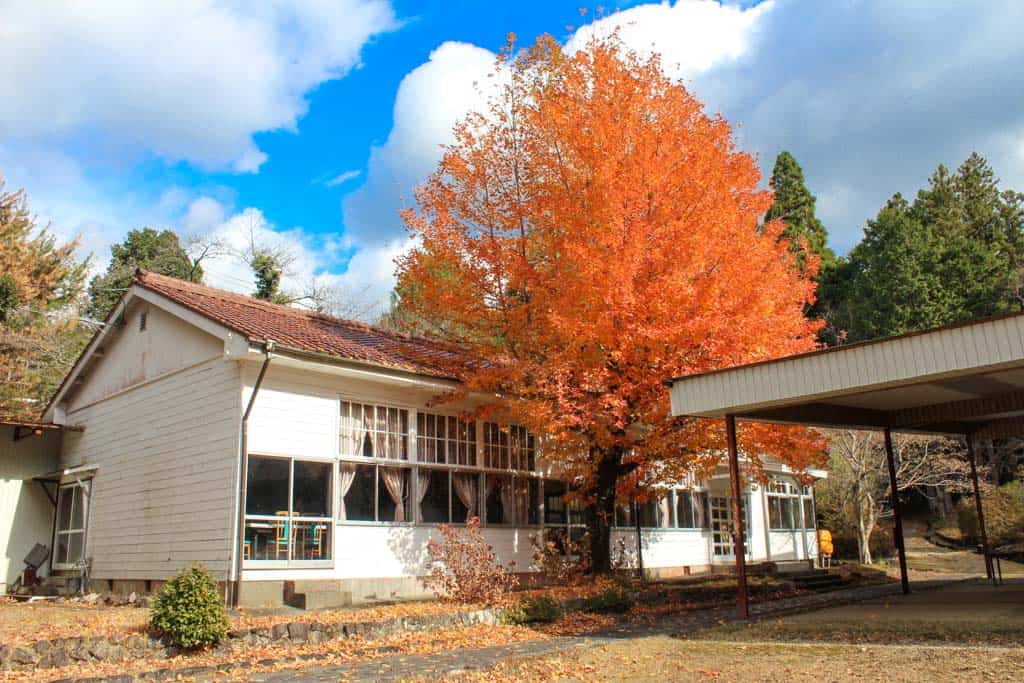 la escuela abandonada en el Kumano Kodo