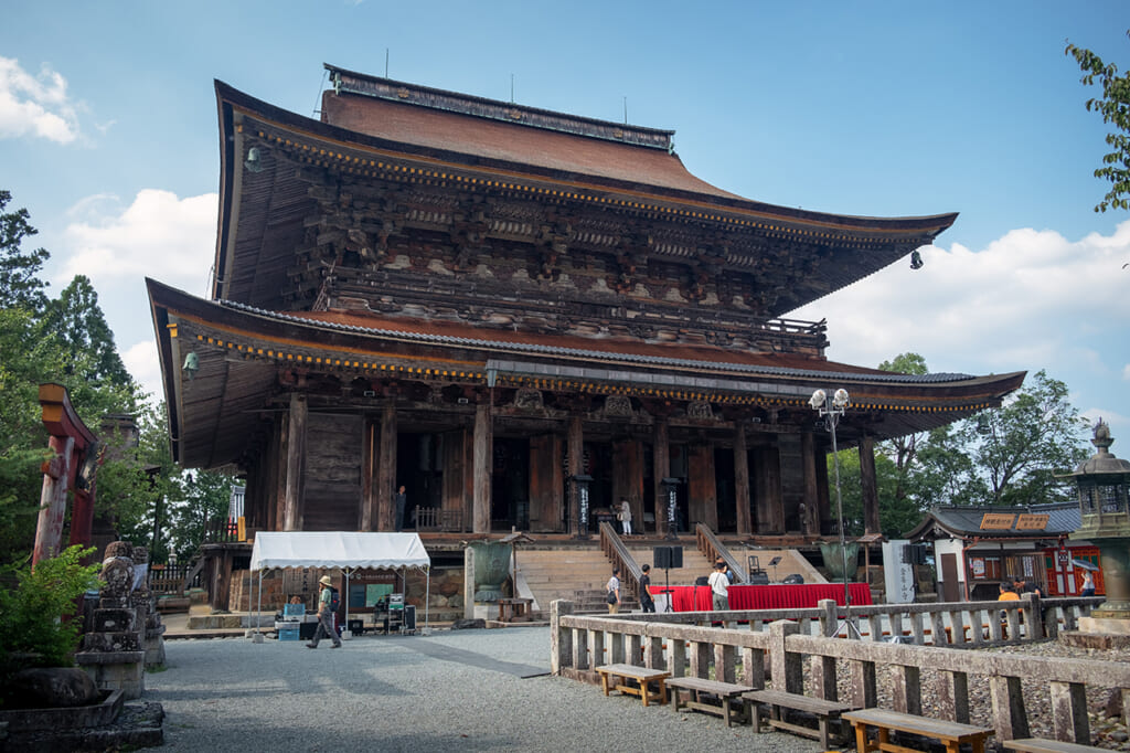 El templo Kinpusen-ji en el monte Yoshino