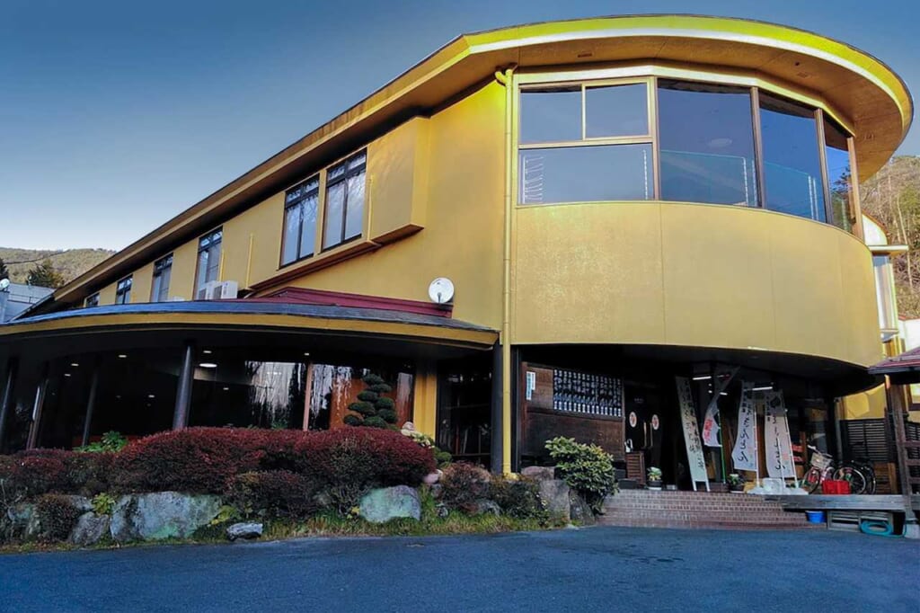 Un ryokan japonés en Nakatsugawa