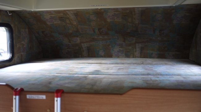 la litera en una caravana en Japón