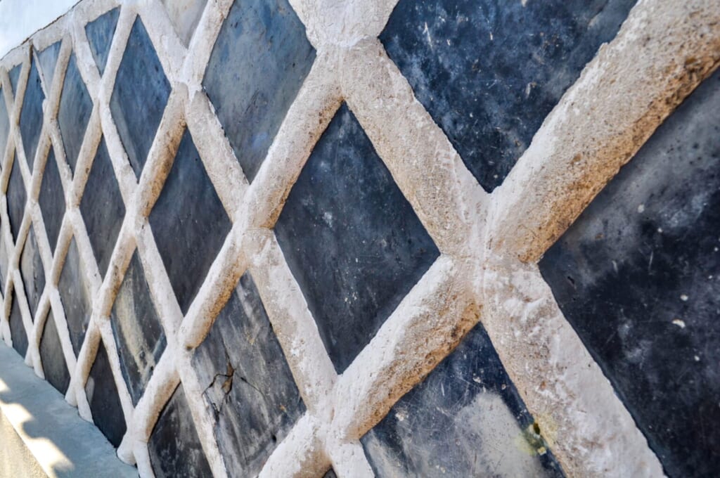 Pared negra para evitar incendios