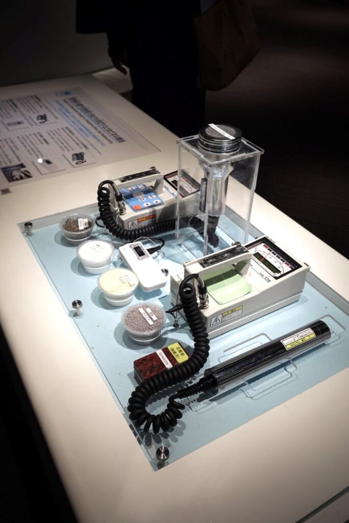 Aparatos para medir la radiación en Fukushima