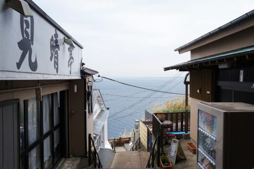 Nur ein paar Schritte nach unten, um die Küste zu erreichen.