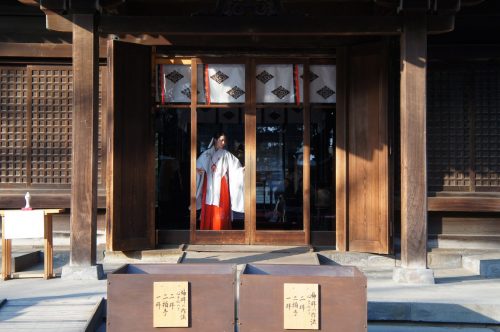 Hikawa-jinja Schrein