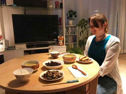 Abendessen mit der Gastfamilie.