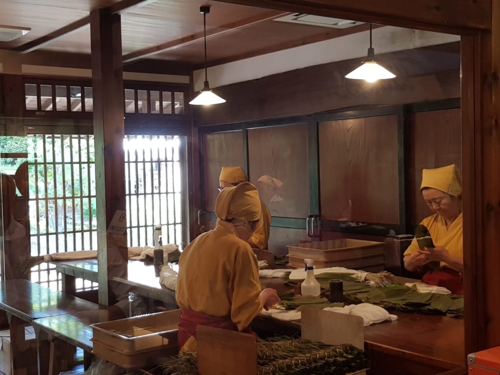 Handgemachte Sasa Dango in Nagaoka.