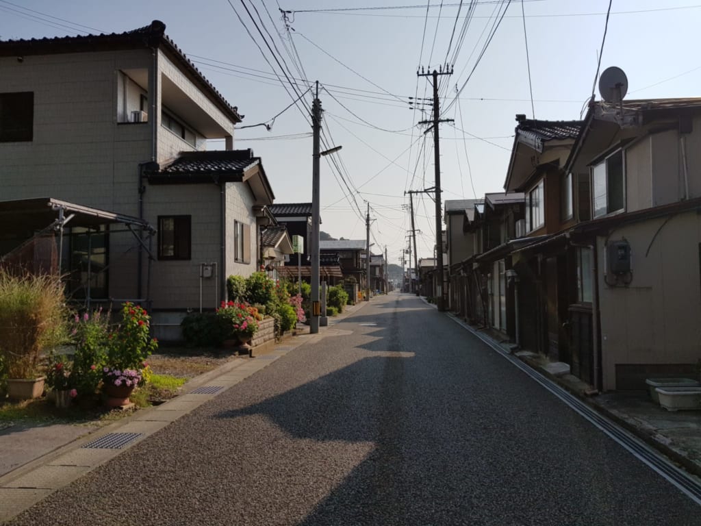 Die Fischerhäuser von Izumozaki, Präfektur Niigata, Japan.