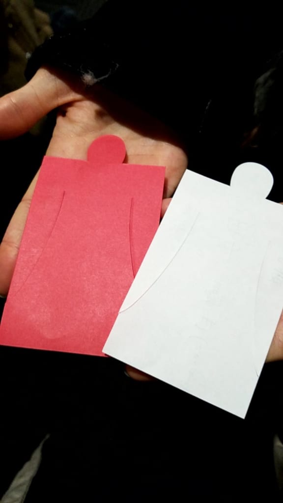 Mit dem Verbrennen der Hitogata, soll auch das Unglück verbrannt werden.