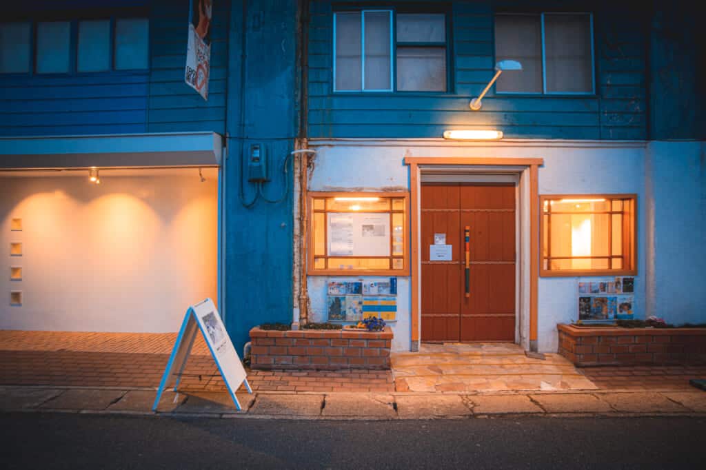 Eine Kunstgalerie in Nakazakicho.