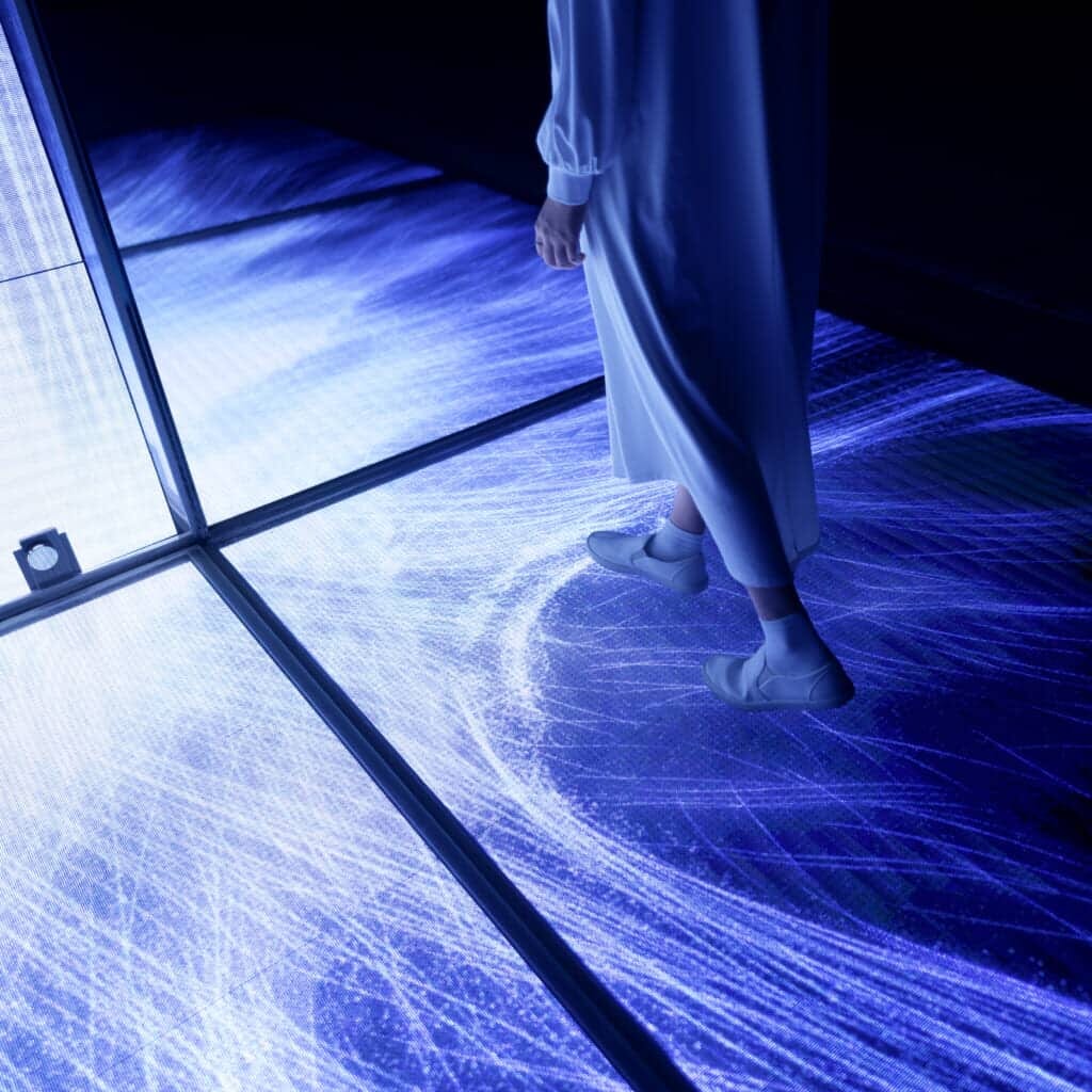 Ausstellungsstück reagiert auf die Bewegung des Besuchers.