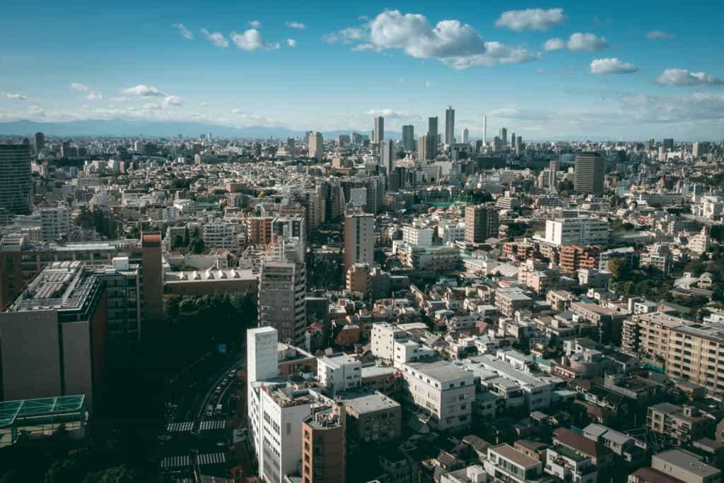Die Bunkyo City Hall befindet sich neben dem Tokyo Dome.