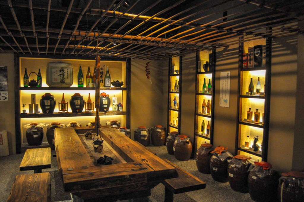 Eine traditionelle Shochu-Bar in Japan.